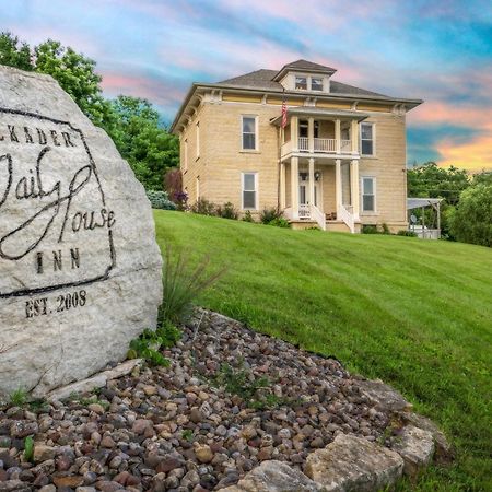 Elkader Jailhouse Inn Екстериор снимка